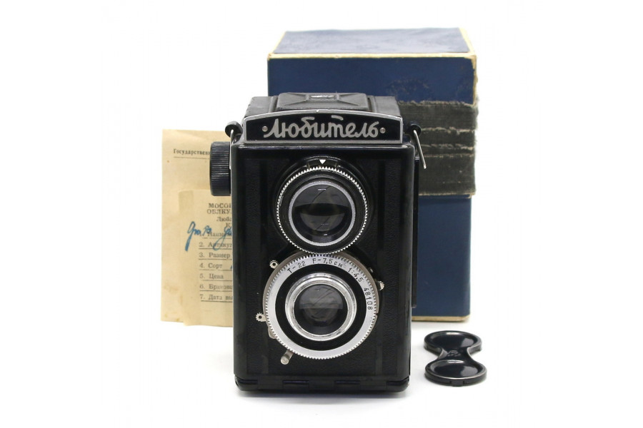Среднеформатный фотоаппарат Любитель в упаковке