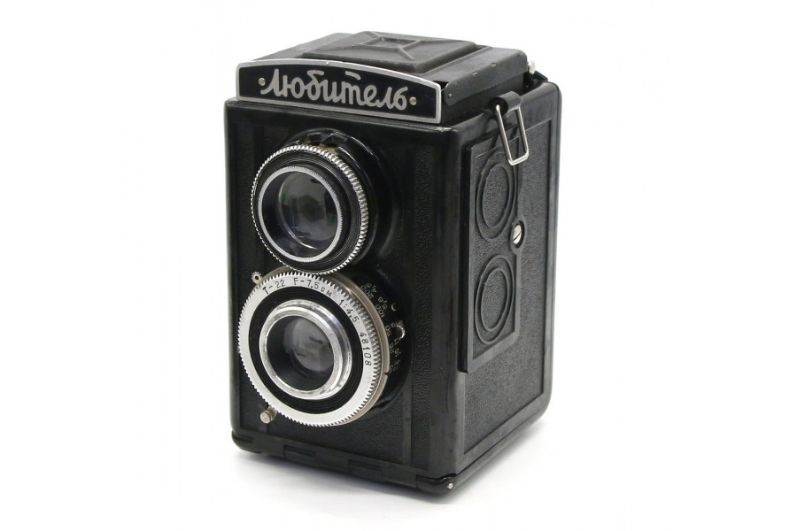 Среднеформатный фотоаппарат Любитель в упаковке