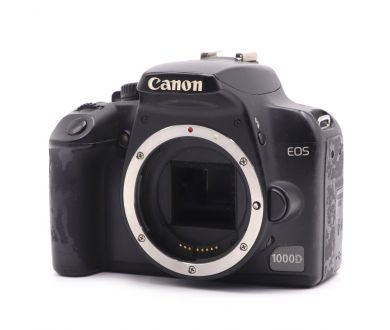 Фотокамера Canon EOS 1000D body (пробег 18000 кадров)