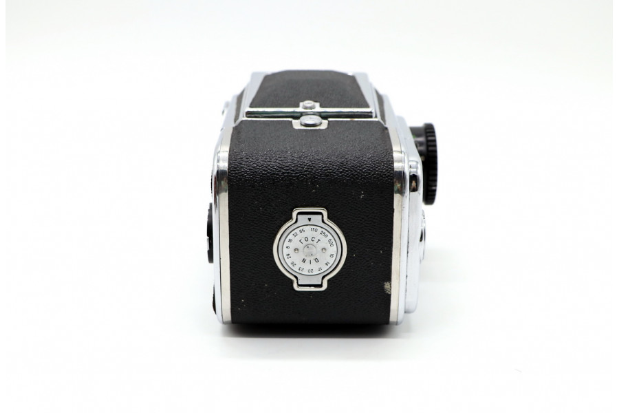 Зеркальны фотоаппарат Киев 88 + МС Волна-3 2,8/80