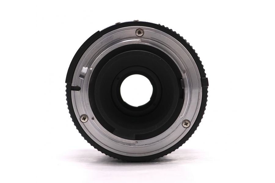 Объектив Nikon 35-70mm f/3.3-4.5 Zoom-Nikkor