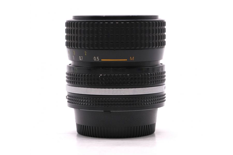 Объектив Nikon 35-70mm f/3.3-4.5 Zoom-Nikkor