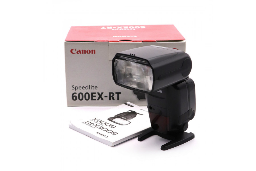 Накамерная вспышка Canon Speedlite 600EX-RT в упаковке