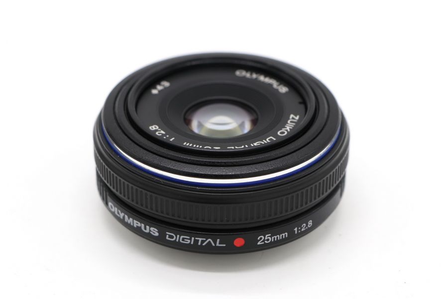 Объектив Olympus Zuiko Digital 25mm f/2.8