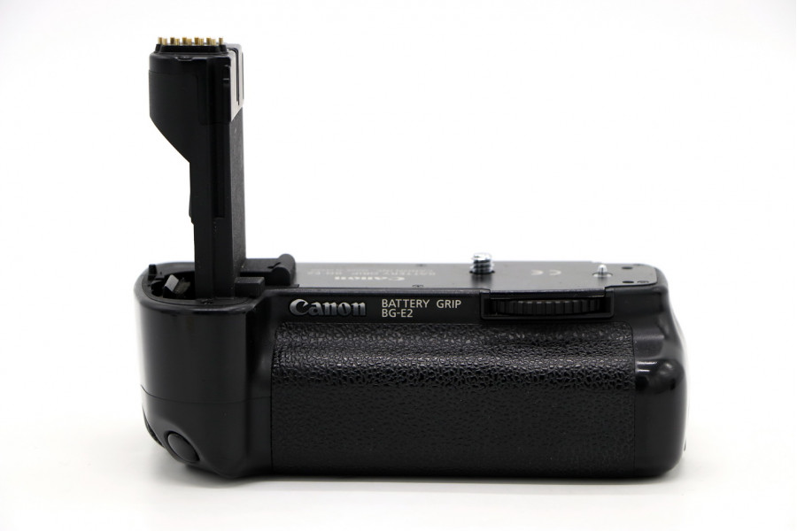 Для фотоаппаратов батарейная ручка Canon BG-E2