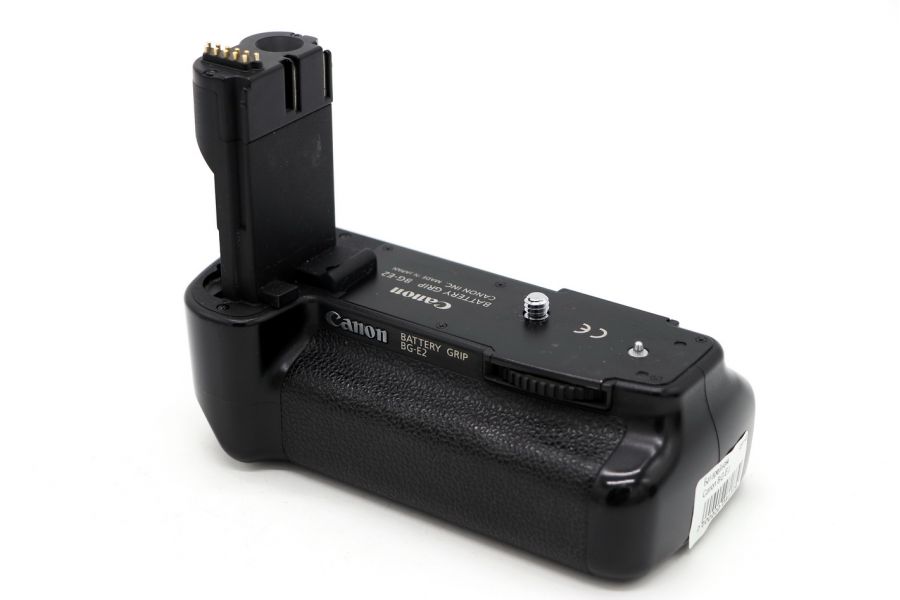 Для фотоаппаратов батарейная ручка Canon BG-E2