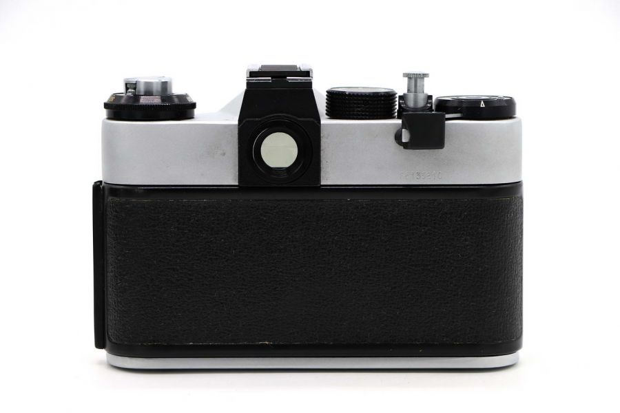 Фотоаппарат Зенит ЕТ silver + Гелиос (СССР, 1981)