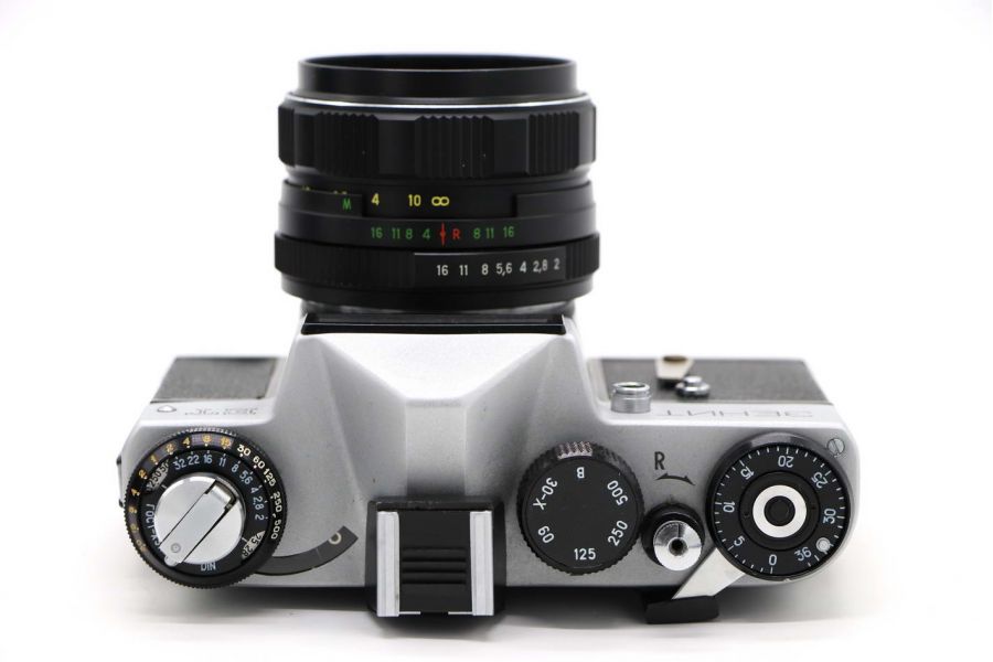 Фотоаппарат Зенит ЕТ silver + Гелиос (СССР, 1981)