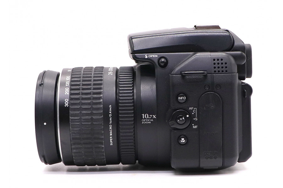 Фотокамера компактная Fujifilm FinePix S9500