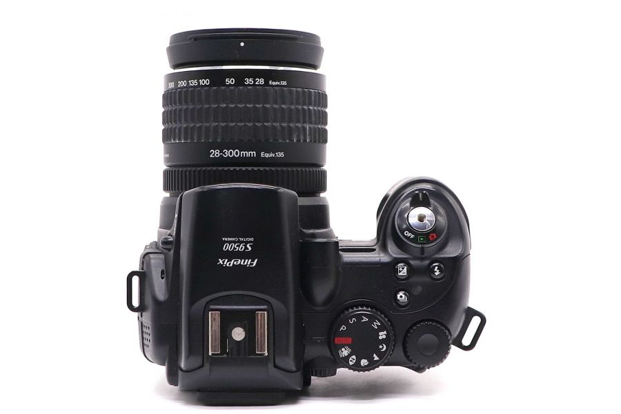 Фотокамера компактная Fujifilm FinePix S9500