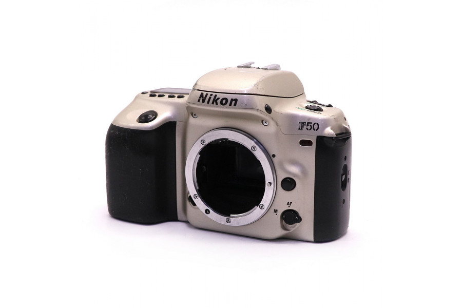 Автофокусная зеркальная камера Nikon F50 body