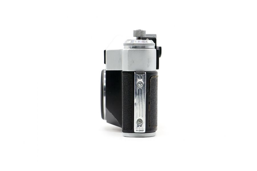 Советский зеркальный фотоаппарат Зенит-Е Body