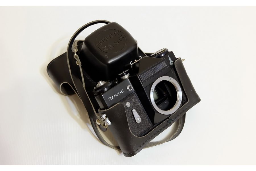 Редкость Зенит Е черный, Олимпийский 1980, КМЗ