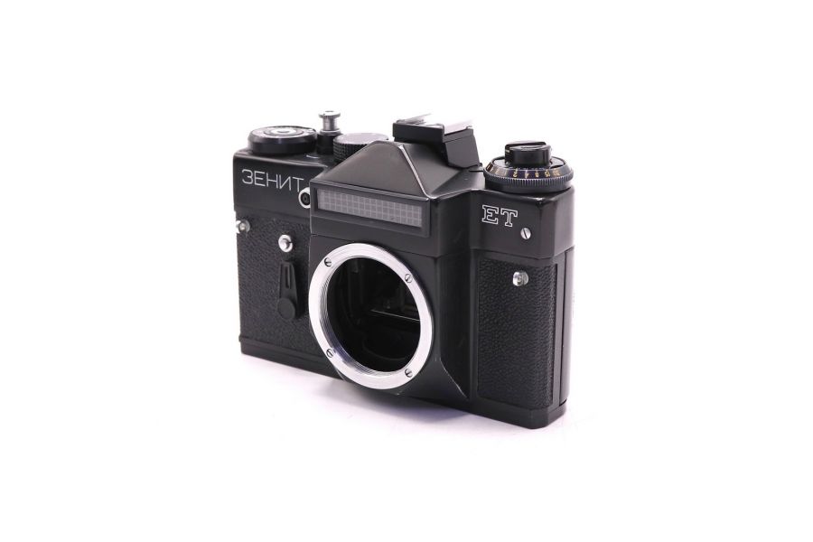 Советский фотоаппарат Зенит ЕТ body черный (СССР)