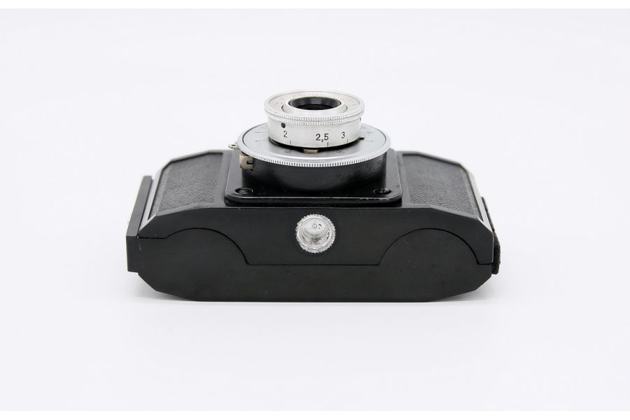 Фотокамера Смена 1-го выпуска (СССР, 1955г.)