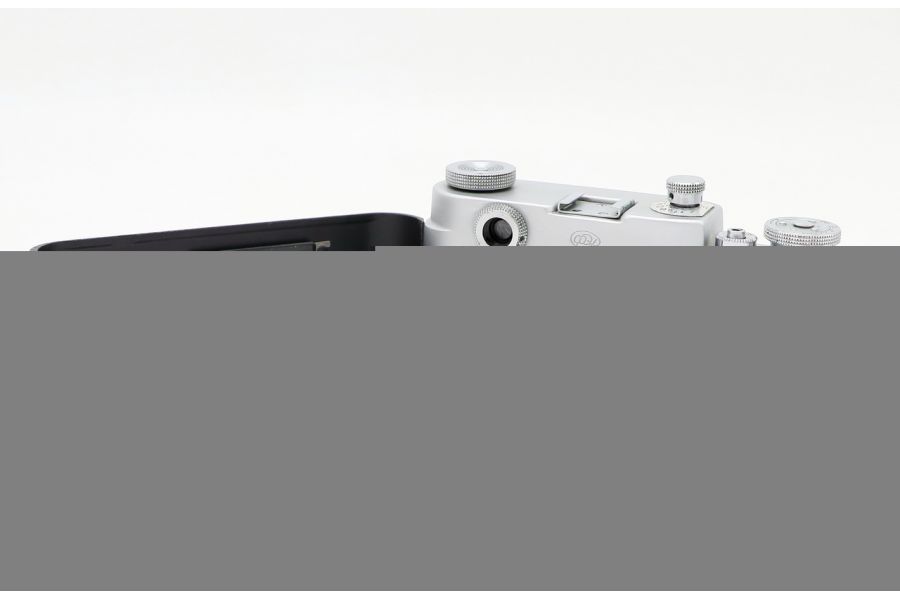 Фотоаппарат Ранний Фэд 3 безкурковый (СССР)