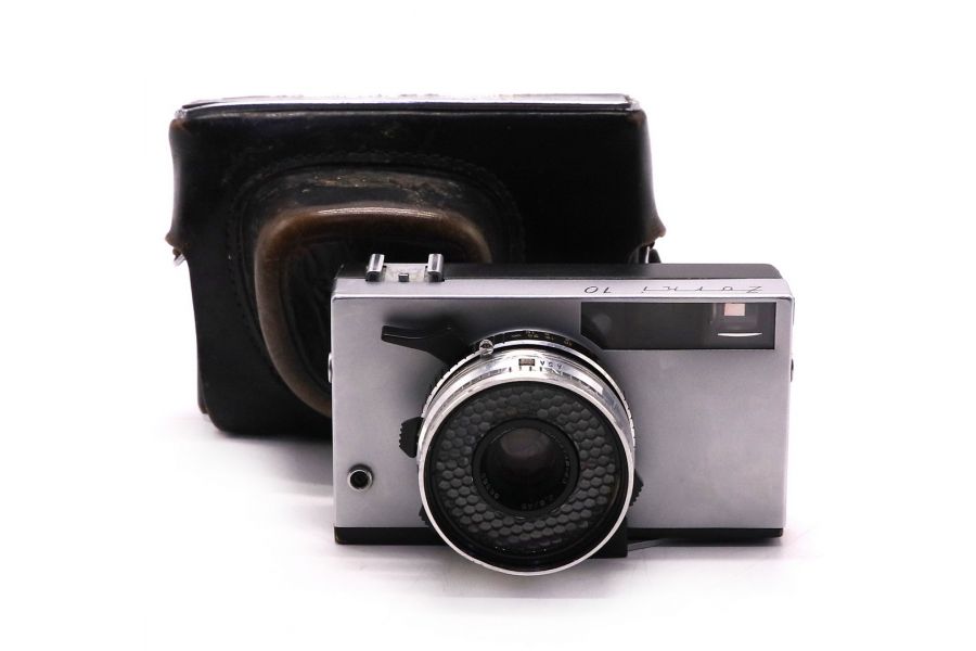 Пленочный фотоаппарат Зоркий 10 (КМЗ, 1972г.)