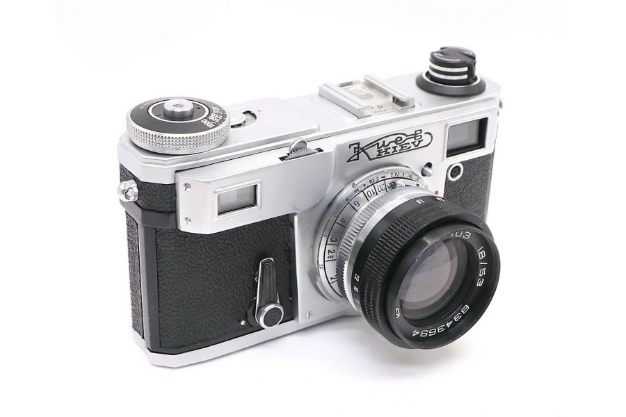Киев 4АМ + Гелиос-103 f1.8/53mm (СССР, 1983г)