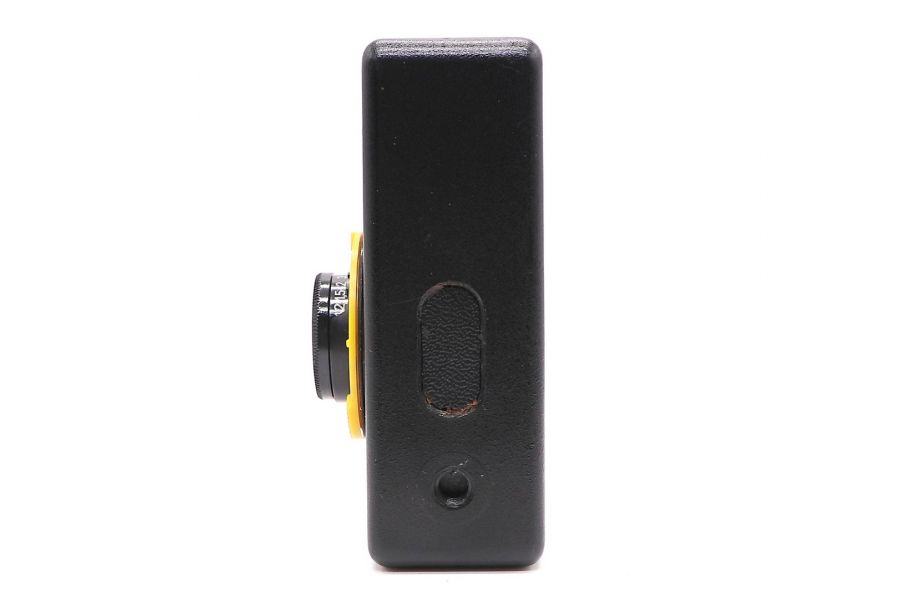 Шкальный полуформатный фотоаппарат Агат 18К (СССР)