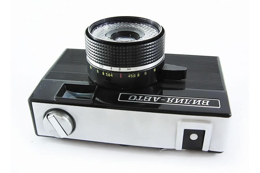 Вилия-авто советский малоформатный фотоаппарат