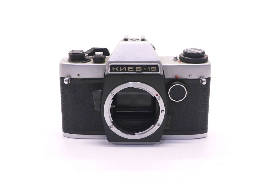 Киев 19 body зеркальный плёночный фотоаппарат