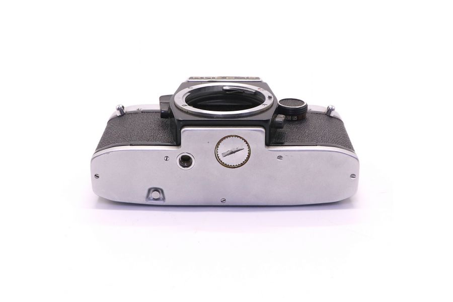 Киев 19 body зеркальный плёночный фотоаппарат