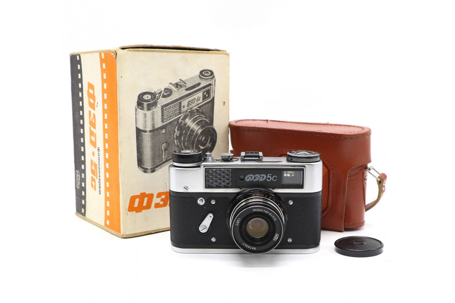 Фотоаппарат Фэд 5С в упаковке (СССР, 1956г.)