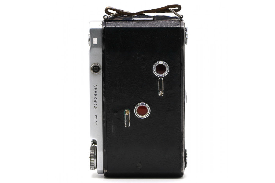 Советская складная плёночная фотокамера Москва-5 