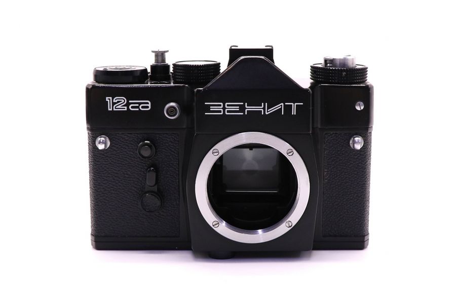 Советский зеркальный фотоаппарат Зенит 12СД / Zenit 12CD body