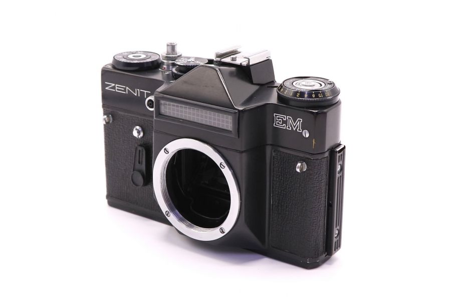 Зенит-ЕМ черный body (СССР, 1981)