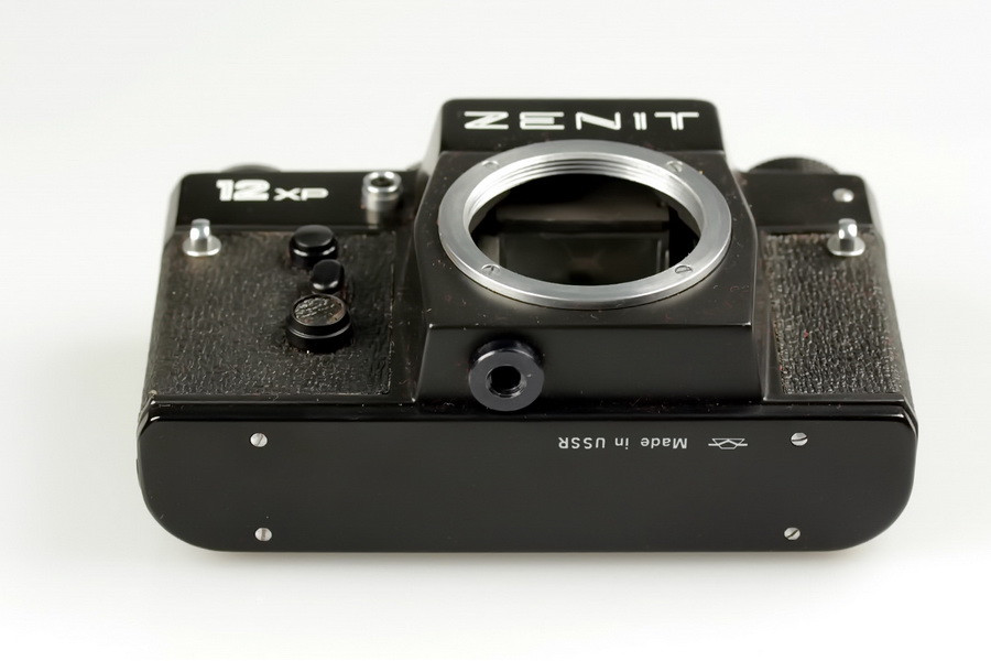 Плёночный фотоаппарат Зенит 12ХР body (СССР)