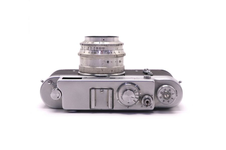 Редкость Зоркий-4 50 лет Октября (СССР, 1967г.)