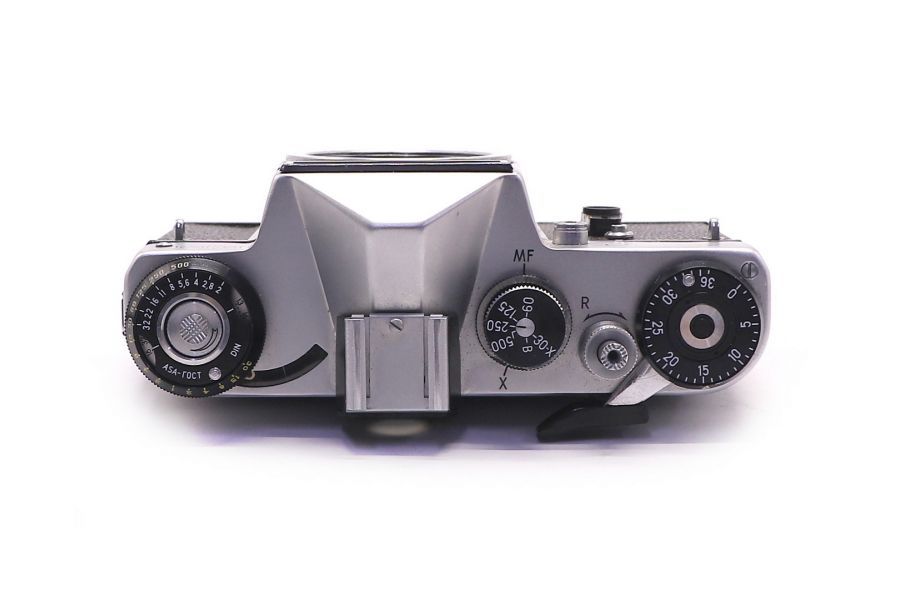 Фотокамера зеркальная Зенит-ЕМ body silver (СССР)