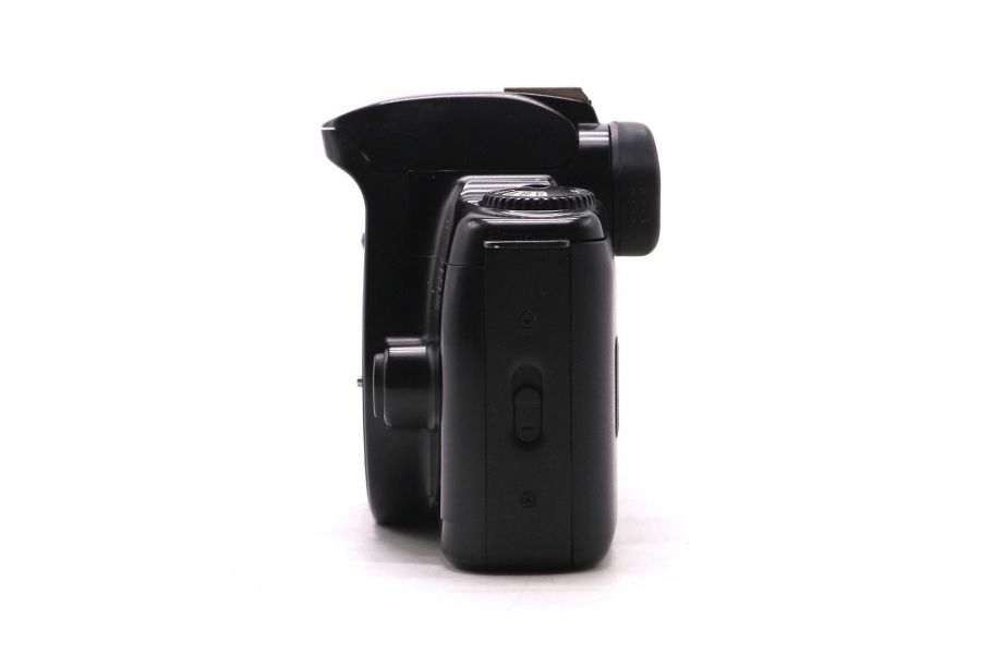 Пленочный зеркальный фотоаппарат Canon EOS 500 body