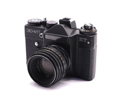 Фотокамера Зенит ЕТ + Гелиос-44-2 2/58 (СССР)