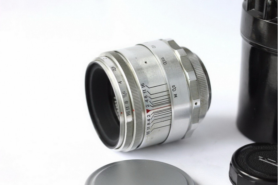 Редкость Гелиос 44 2/58 для Canon, 13 лепестков