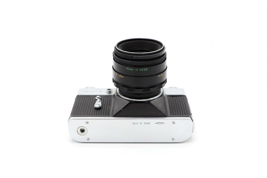 Зенит-Е с объективом Helios-44-2 (СССР, 1981)