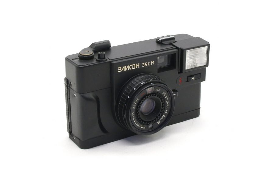 Советский шкальный фотоаппарат Эликон 35СМ