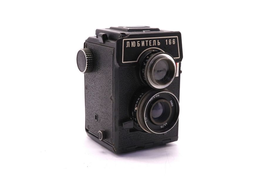 Советский фотоаппарат Любитель 166 (Олимпийский)