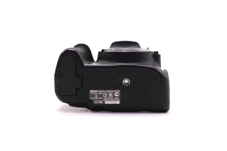 Nikon D5100 body в упаковке (пробег 9830 кадров)