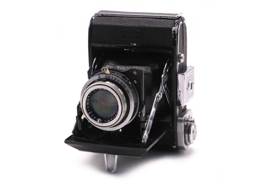 Классическая камера Zeiss Ikon Ikonta 521