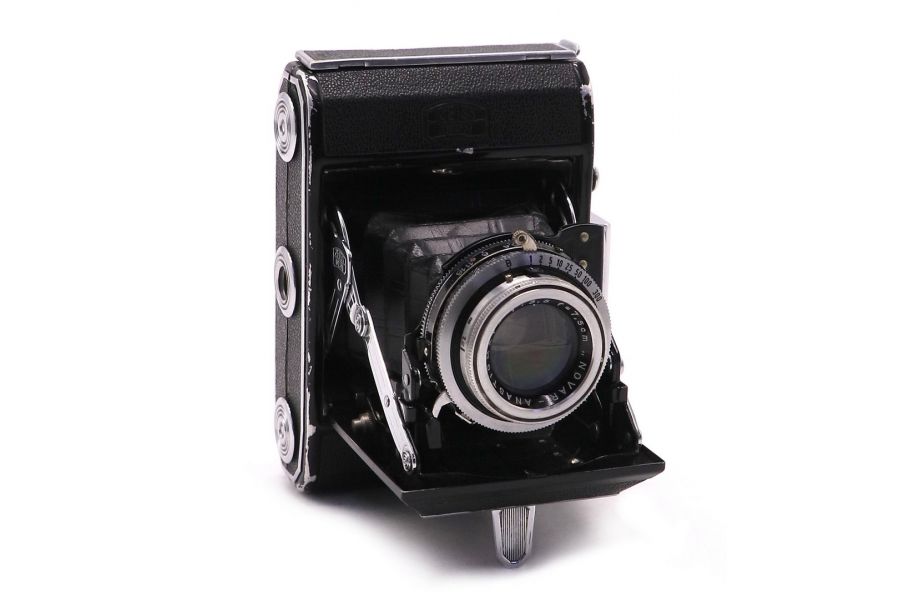 Классическая камера Zeiss Ikon Ikonta 521