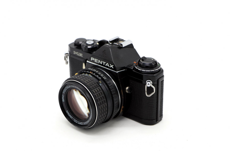 Зеркальный фотоаппарат Pentax ME black kit
