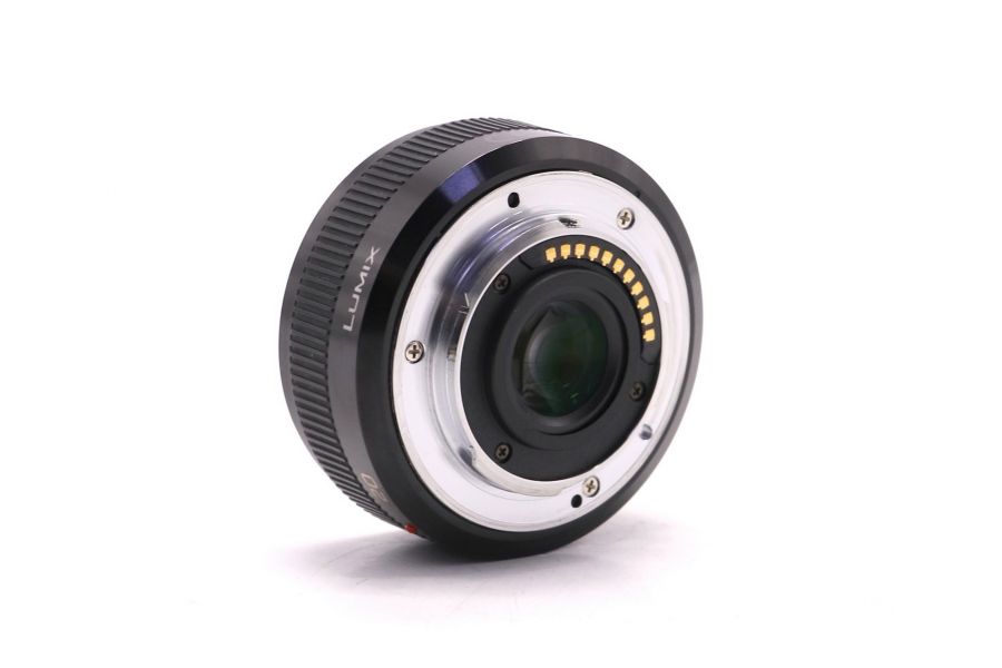 Объектив Panasonic Lumix G 20mm f/1.7 ASPH. черный