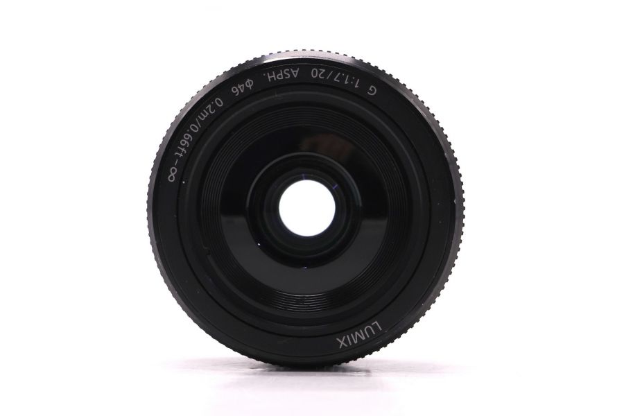 Объектив Panasonic Lumix G 20mm f/1.7 ASPH. черный