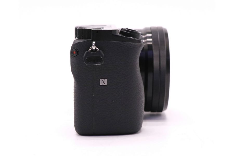 Sony A6000 ILCE-6000L kit (пробег 3100 кадров)