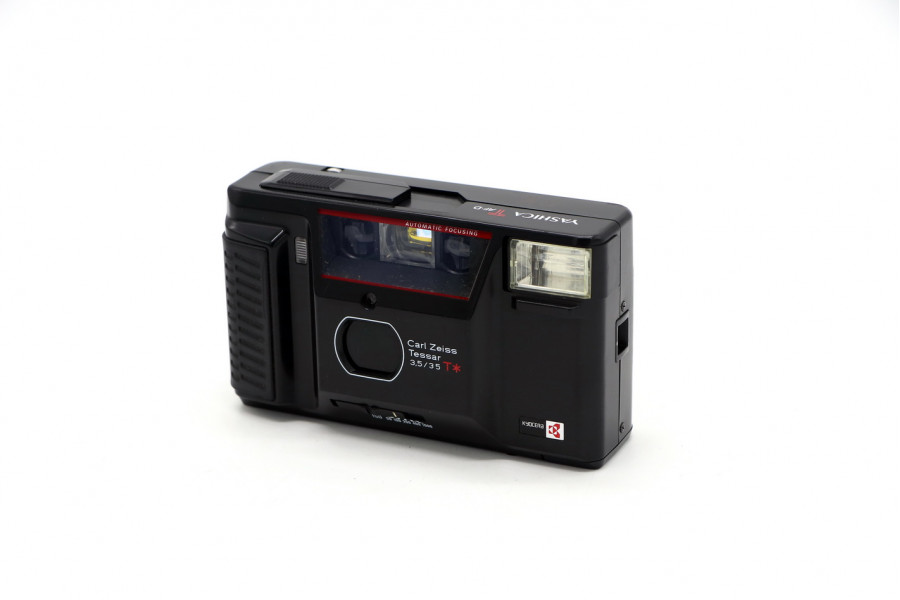 Винтажная плёночная камера Yashica T AF-D