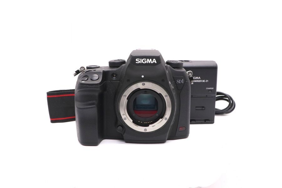 Цифровой фотоаппарат Sigma SD1 Merrill body