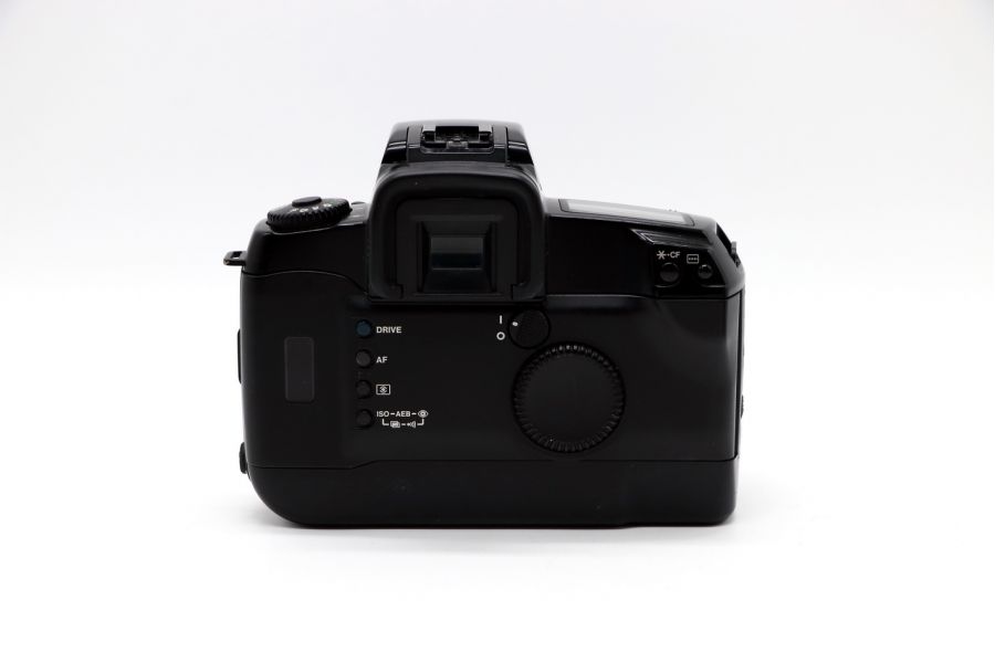 Малоформатный фотоаппарат Canon EOS 5 body