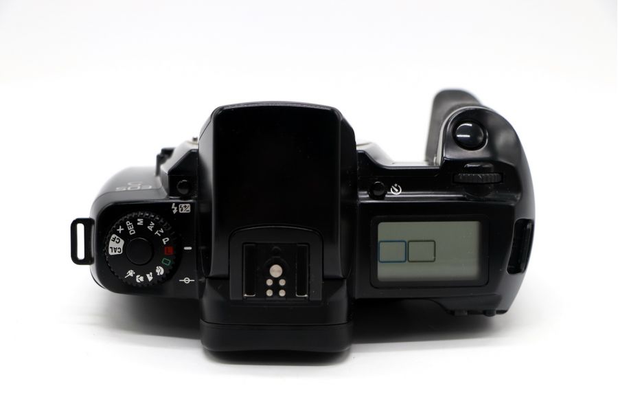 Малоформатный фотоаппарат Canon EOS 5 body